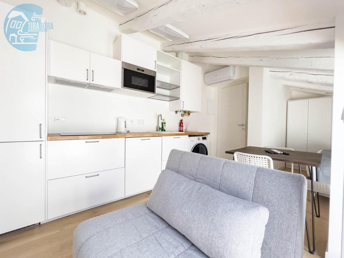Ferienwohnung Corridoni 4C Tirabora Short Rent Triest Exterior foto